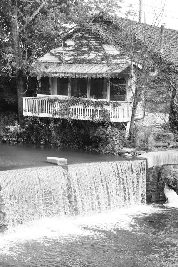 Chagrin Falls
